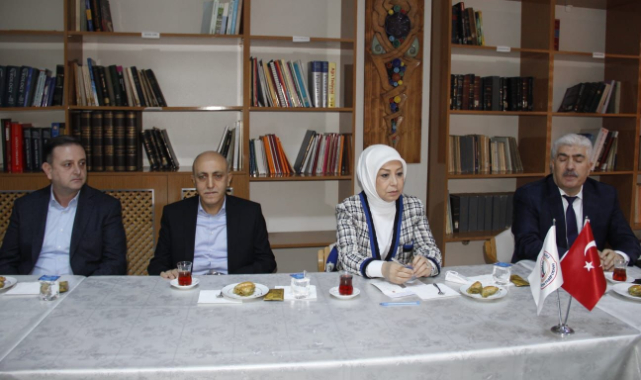 “20 Yılda Sağlıkta Devrim Yaptık”