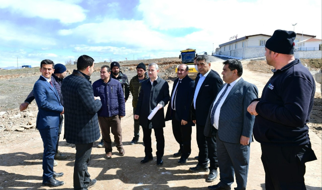 Başkan Çınar, Yakınca’da Yol Açma Çalışmalarını İnceledi