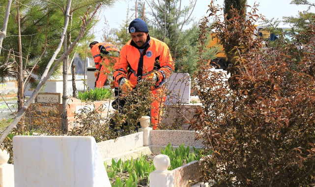 Battalgazi’deki Mezarlıklarda Ramazan Ayı Temizliği Yapıldı