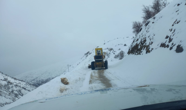 Büyükşehir Belediyesi Karla Mücadelesi Devam Ediyor