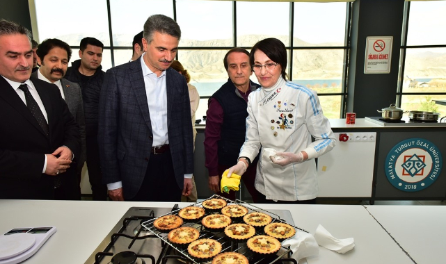 Kayısı Çiçeği Şenlikleri Work Show ile Sona Erdi
