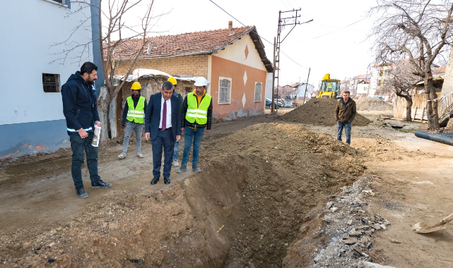 Topsöğüt’ün Kanalizasyon Hatları Yenileniyor