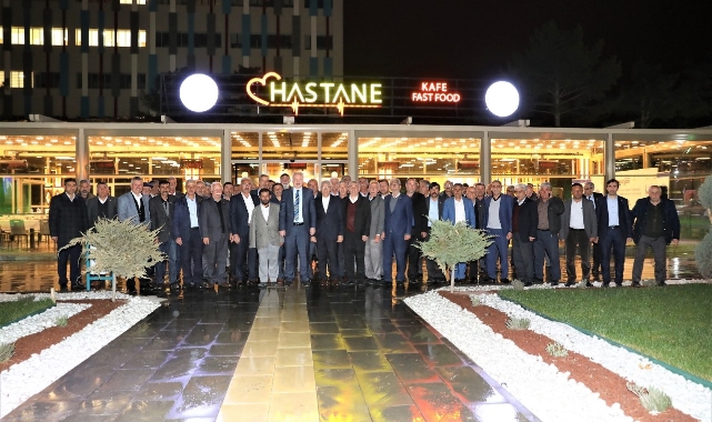 Başkan Güder, Muhtarları İftarda Ağırladı