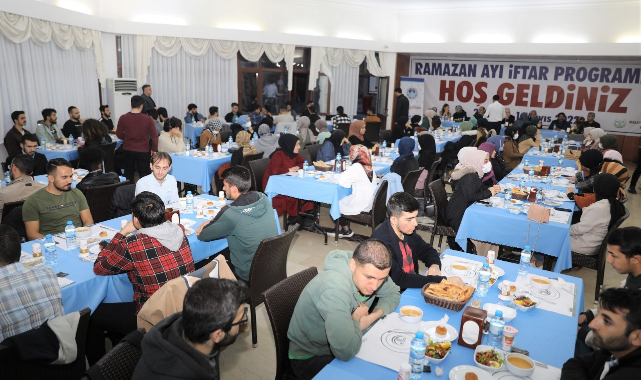 Başkan Güder, Öğrenciler İle İftarda Buluştu