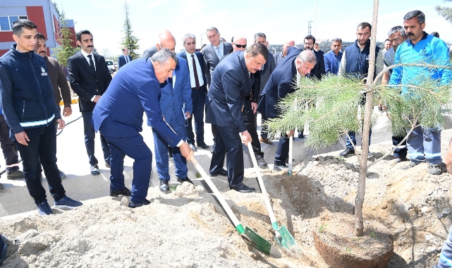 Başkan Gürkan, Atıksu Arıtma Tesisi Alanında İncelemelerde Bulundu
