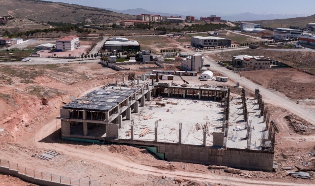 Başkan Gürkan, Yeni Ekmek ve Yemek Fabrikası Alanında İncelemelerde Bulundu