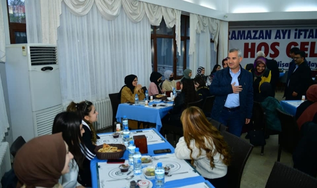 “Sizler Geleceğimizin Mimarlarısınız, Hepinize Güveniyoruz"