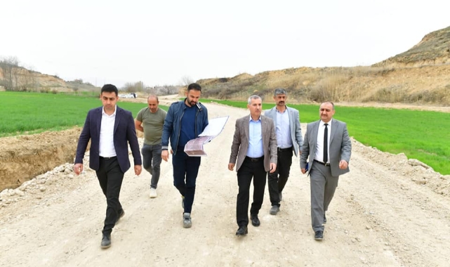 Yol Yatırımlarıyla Kırsal Bölgelere Ulaşımı Daha Konforlu Hale Getiriyor