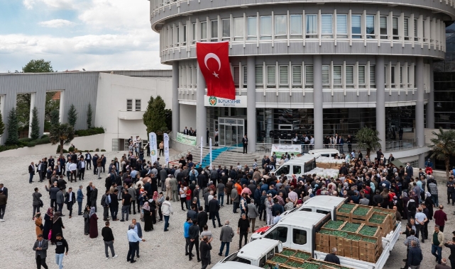 500 Bin Adet Sebze Fidesi Üreticilere Teslim Edildi