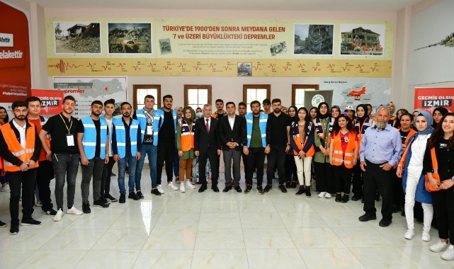 “Deprem Eğitimi Almak Temel Görevimiz Olmalı”