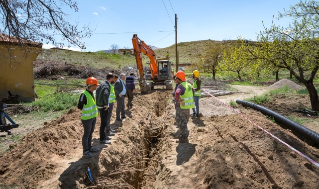 Esenbey’de İçme Suyu ve Kanalizasyon Hattı Çalışmalarına Başladı
