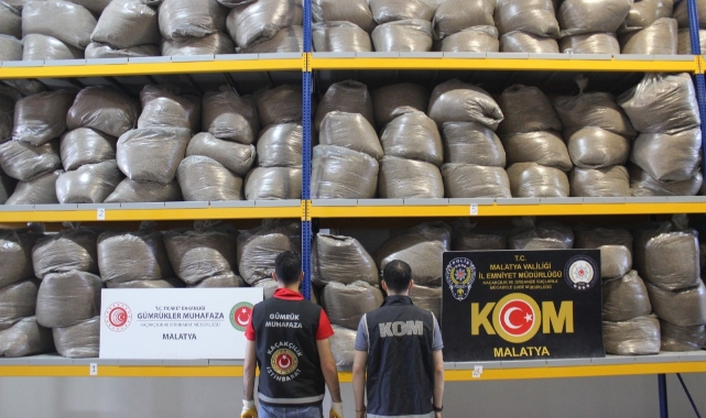 Malatya’da 7 Ton 300 Kg Kaçak Tütün Ele Geçirildi