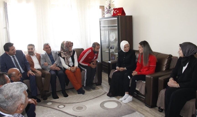 Milletvekili Çalık, Dünya Şampiyonunu Ziyaret Etti