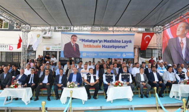 Ayvalı Mahallesinde Yatırım Bilgilendirme Toplantısı Yapıldı