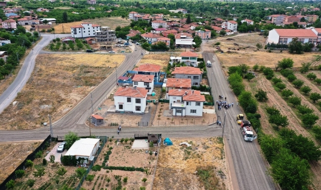 Başkan Çınar, Dilek Mahallesinde ki Yol Yenileme Çalışmalarını İnceledi