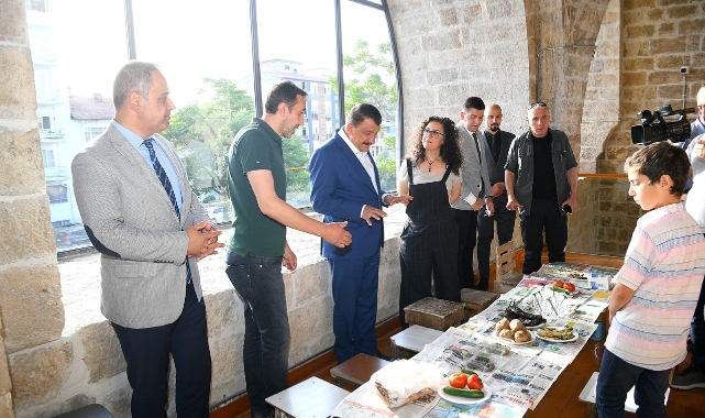 Başkan Gürkan, ‘İşler Nasıl Karma Sergisi’ Açılışına Katıldı