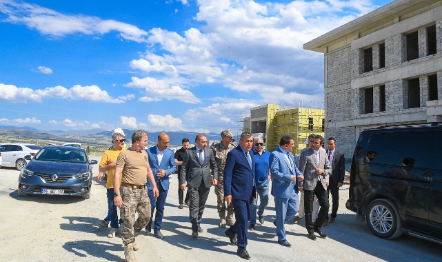 Başkan Gürkan, Özel Harekât Merkezi İnşaat Alanında İncelemelerde Bulundu