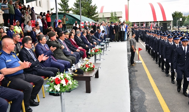 Emniyet Teşkilatının Yeni Mezunları Yemin Etti