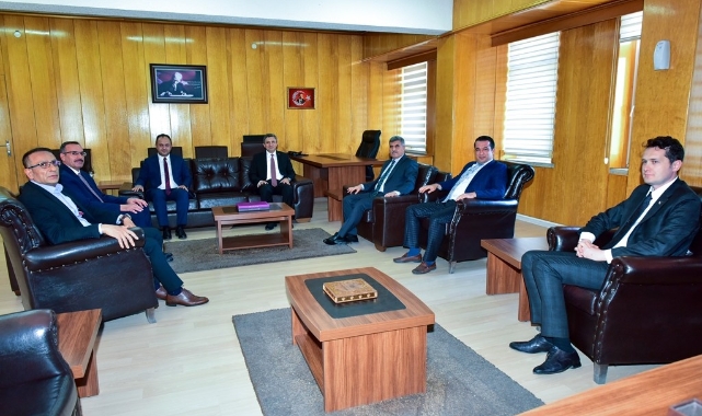 Vali Şahin, İade-i Ziyaretlerde Bulundu