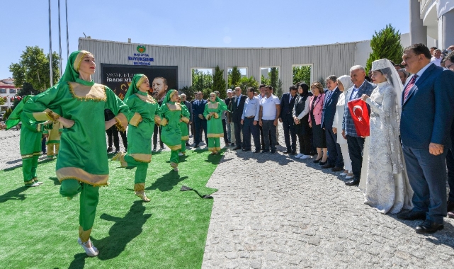 AK Parti Genel Başkan Vekili Yıldırım, Büyükşehir Belediyesini Ziyaret Etti