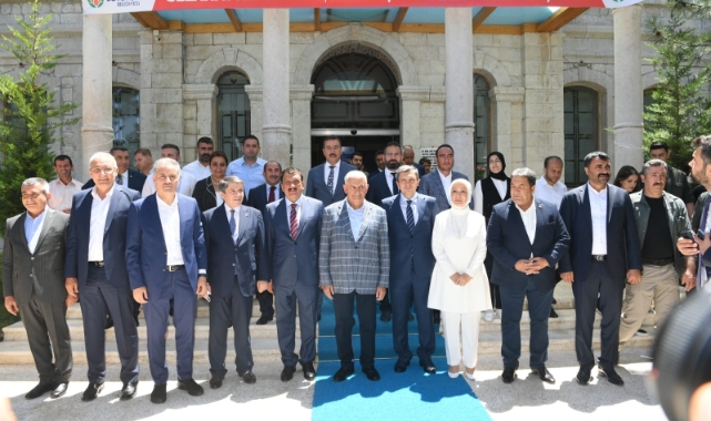 AK Parti Genel Başkan Vekili Yıldırım, Kent Müzesi’ni Gezdi