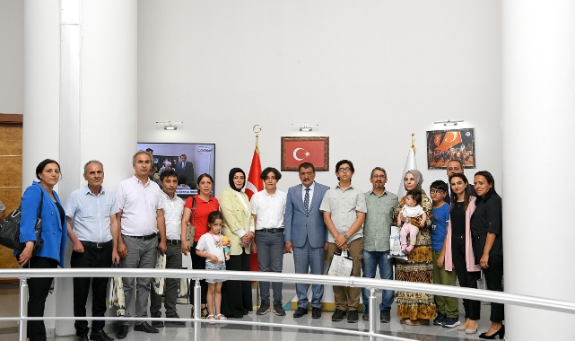 Başarılı Öğrenciler, Başkan Gürkan’ı Ziyaret Etti