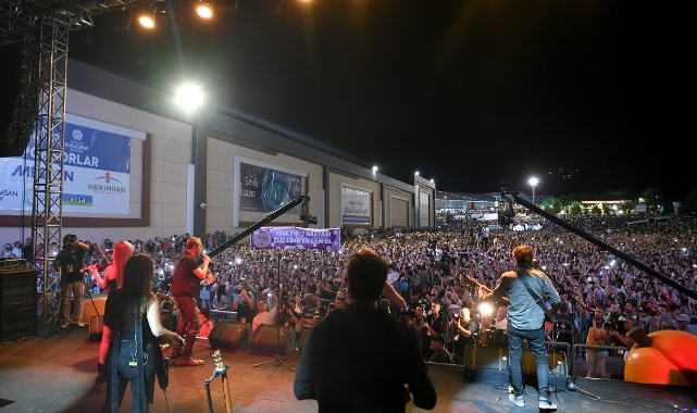 Malatya Haluk Levent’le Çoştu