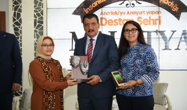 Türksoy Genel Sekreteri Raev, Gürkan’ı Ziyaret Etti