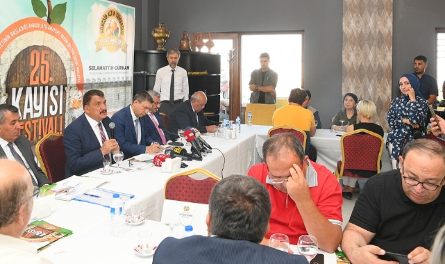 Vali Şahin ve Başkan Gürkan Basın Mensuplarıyla Bir Araya Geldi