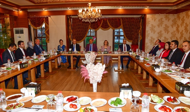 Kaymakamlara Veda Yemeği Verildi