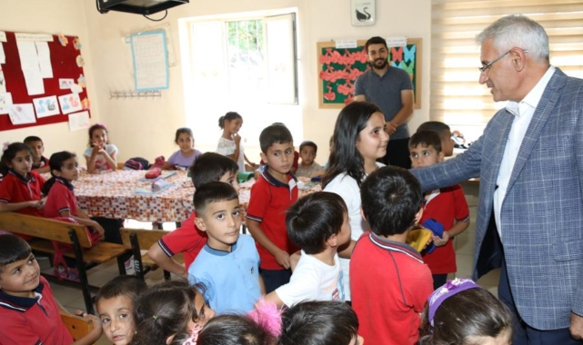 Güder, Öğrencilerin İlk Ders Heyecanına Ortak Oldu