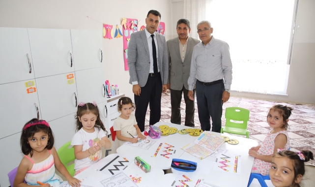 Başkan Güder ve Kaymakam Savar, Minik Kalplerle Buluştu