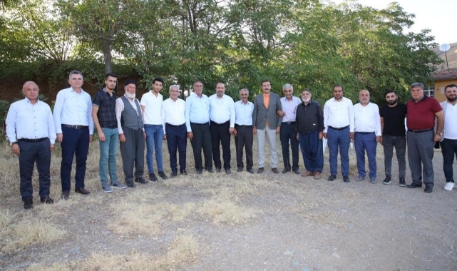 “Battalgazimize Hizmet Boynumuzun Borcudur”