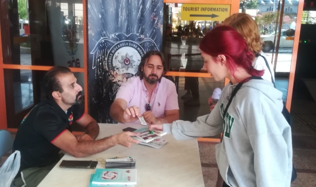 Emniyet Görevlileri, Üniversite Öğrencilerini Bilgilendiriyor