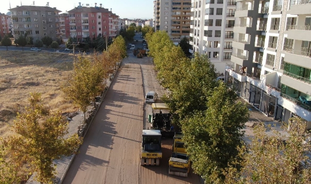 Kenan Işık Caddesinde Asfalt Çalışmaları Devam Ediyor
