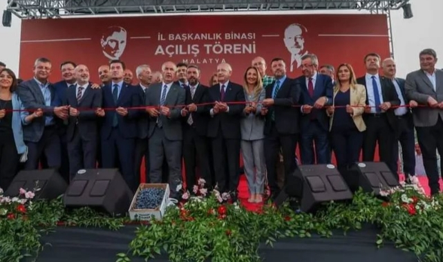 "Türkiye'yi Kavga Etmeden, Barış İçinde, Huzur İçinde Aydınlığa Çıkaracağız"