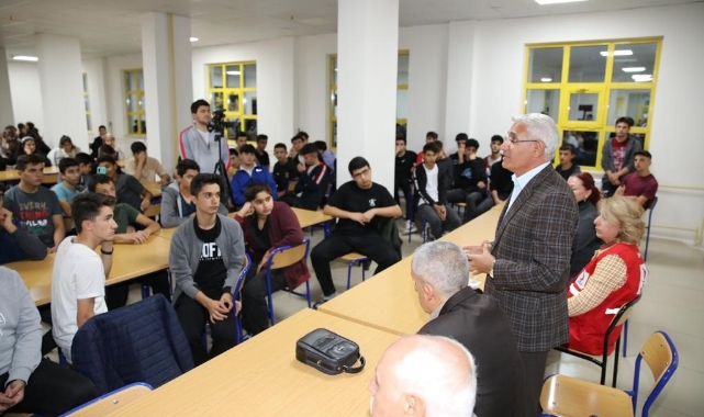 Başkan Güder, Öğrencilere Tecrübelerini Aktardı