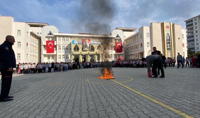 Büyükşehir İtfaiye Ekipleri Eğitimlerini Sürdürüyor