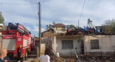 Tandoğan Mahallesinde Çöken Çatının Altında Kalan 1 Kişi Yaralandı