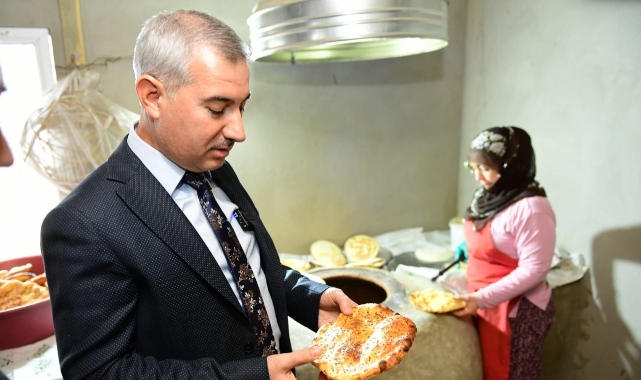 Başkan Çınar ‘Malatya Bilik Ekmeği’ Coğrafi İşaret Tescil Belgesini İşletmelere Teslim Etti