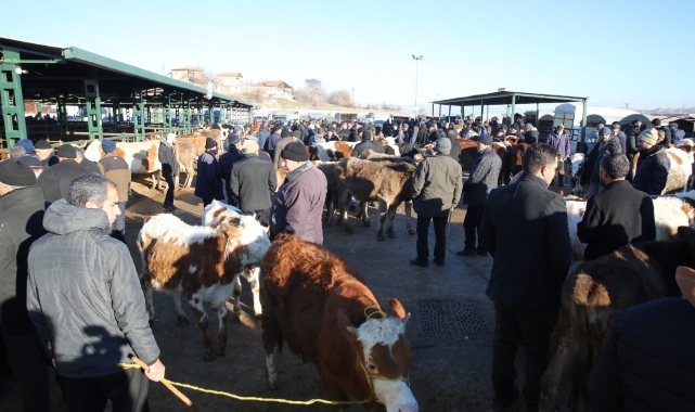 “Her Daim Çiftçilerimizin ve Üreticilerimizin Yanındayız”