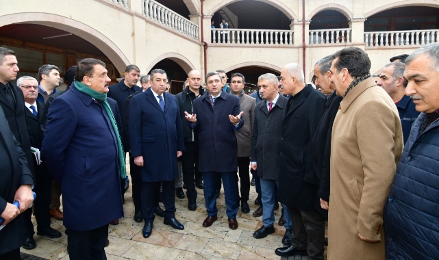 Vali Şahin, Şire Pazarı ve Buğday Pazarını Ziyaret Etti
