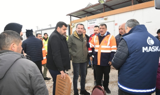 Başkan Gürkan Doğanşehir’de Depremzedeleri Ziyaret Etti