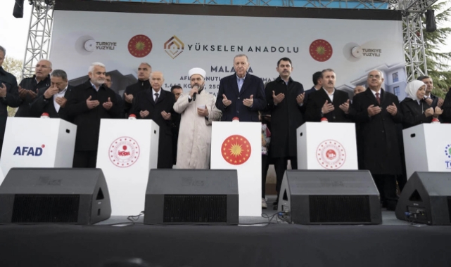 Cumhurbaşkanı Erdoğan, Malatya’da Deprem Konutları Temel Atma Törenine Katıldı