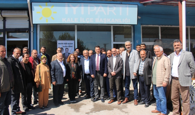 İYİ Partili Göçmez “Kayısı Her Alanda Değerlendirilmeli”