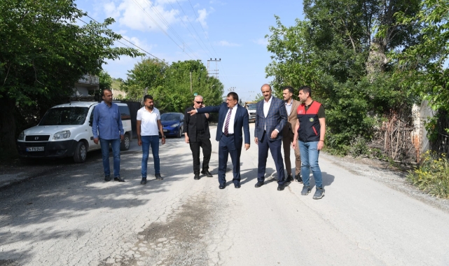 Başkan Gürkan, Orduzu Kaldırım Mahallesinde Yol Çalışmalarını İnceledi