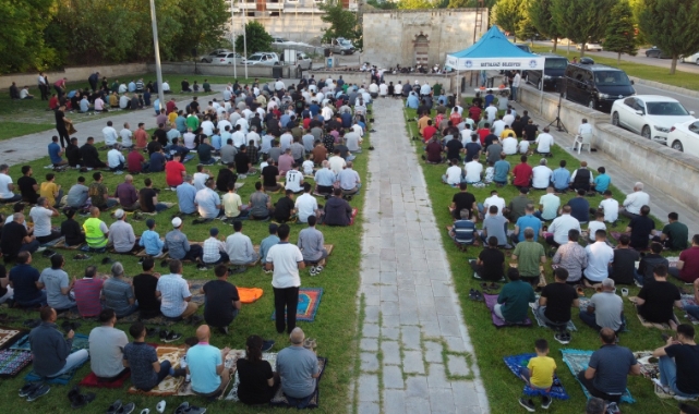 Kurban Bayramı Namazı Namazgah’ta Kılındı