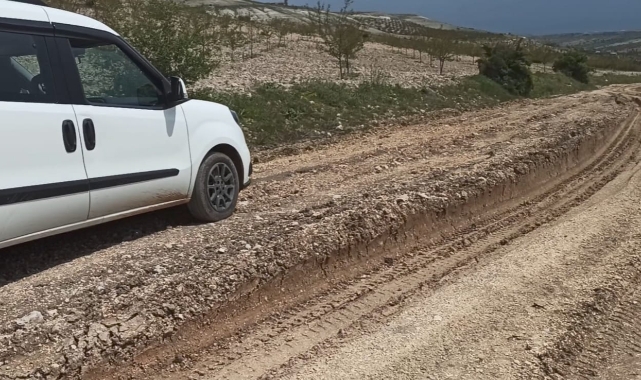 Yıllardır Süren Taşucu Küme Evlerinin Yol Çilesi Devam Ediyor