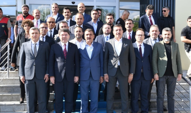 Adalet Bakanı Yılmaz Tunç,  Malatya Büyükşehir Belediyesini Ziyaret Etti