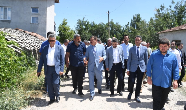 Başkan Gürkan, Yazıhan Bahçelievler Mahallesi’nde İncelemelerde Bulundu